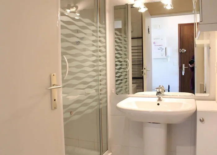 Front De A : T2 Avec Terrasse, Parking Et Wifi - Fr-1-245-120 Apartment *