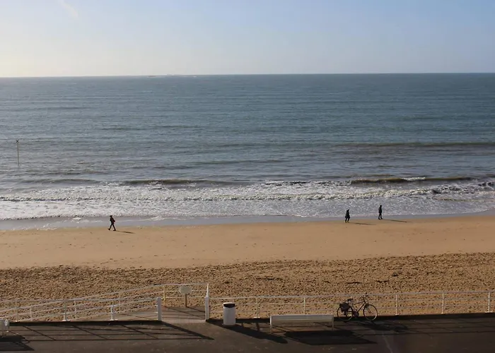 Front De A : T2 Avec Terrasse, Parking Et Wifi - Fr-1-245-120